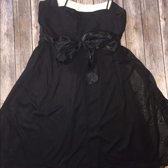 Black and white dress size Large - Picture 2 of 2